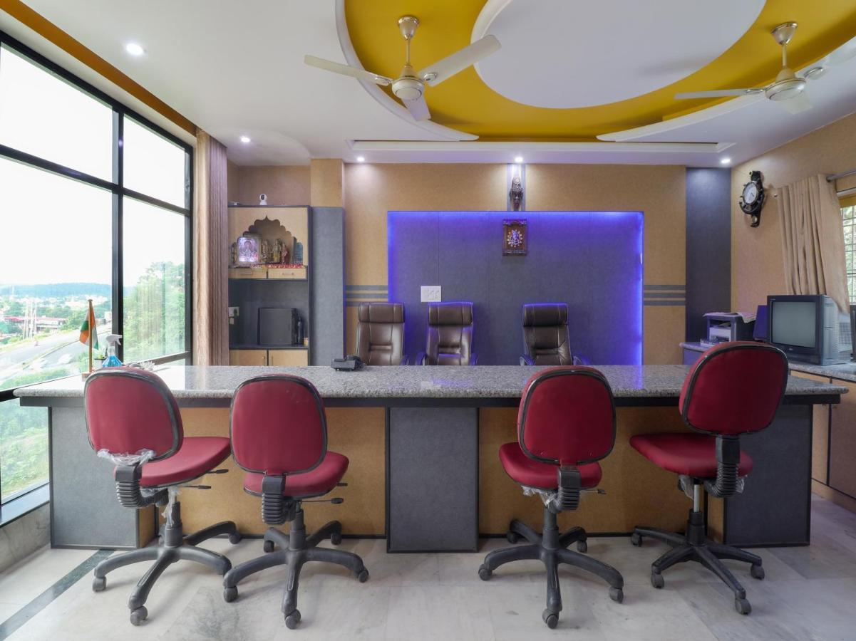 Spot On 82236 Aryan Home Stay Jhājra Exterior photo